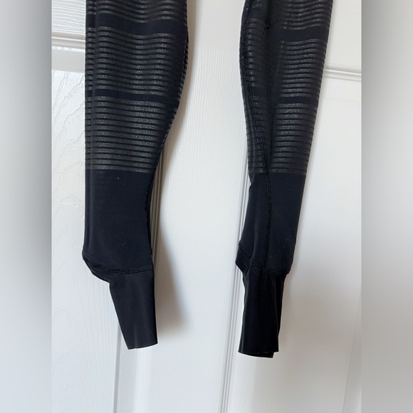 Nike Black Performance Leggings with Elastic Waistband - Picture 10 of 13